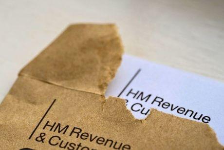 Do credit reports read HMRC details?