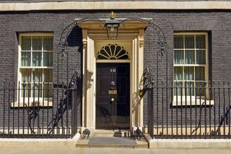 A picture of the number 10 Downing Street, the UK Government prime minister residence.